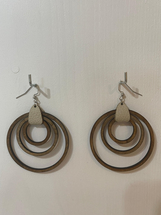 Wood earring triple circles with connector and cream leather tab